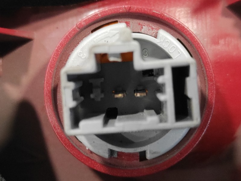 Recambio de piloto trasero derecho para mazda 3 berlina (bk) 2.0 16v cat referencia OEM IAM   