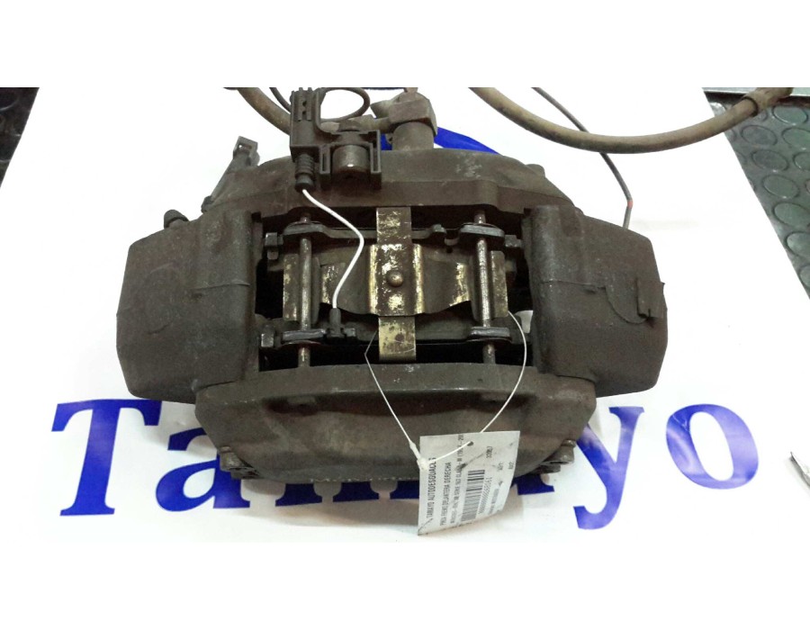 Recambio de pinza freno delantera derecha para mercedes-benz clase m (w163) 270 cdi (163.113) referencia OEM IAM 20723304  20833