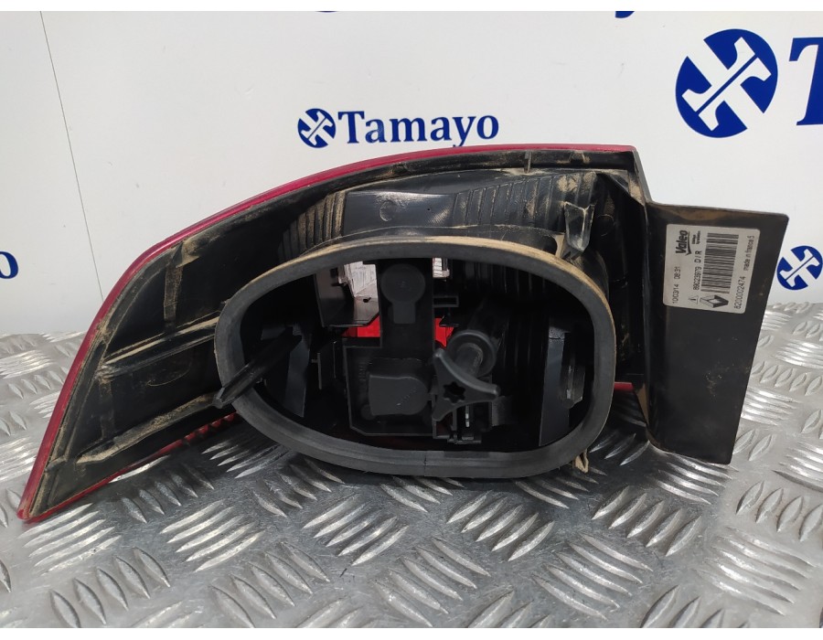 Recambio de piloto trasero derecho para renault laguna ii (bg0) 1.9 dci diesel referencia OEM IAM 8200002474  89023979