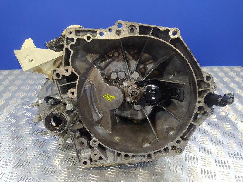 Recambio de caja cambios para citroën c4 berlina 1.6 16v hdi referencia OEM IAM 20DM75  