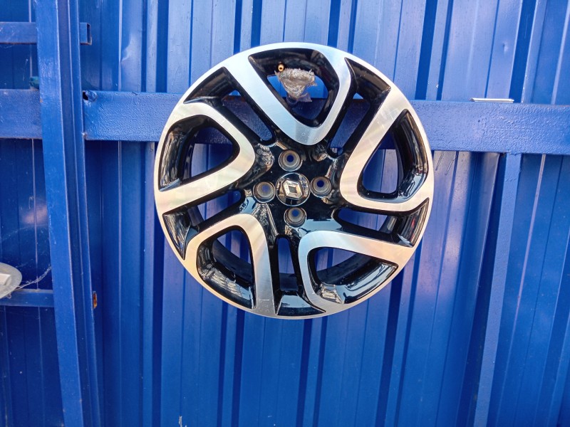 Recambio de llanta para renault captur referencia OEM IAM   