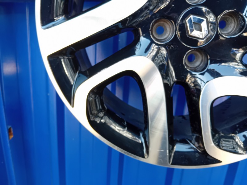 Recambio de llanta para renault captur referencia OEM IAM   