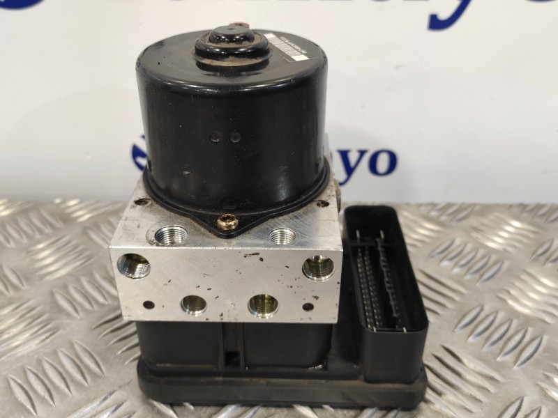 Recambio de abs para mazda 3 berlina (bk) 2.0 16v cat referencia OEM IAM 3M512C405AD 10096001093 10020600484