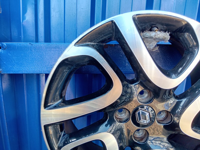 Recambio de llanta para renault captur referencia OEM IAM   