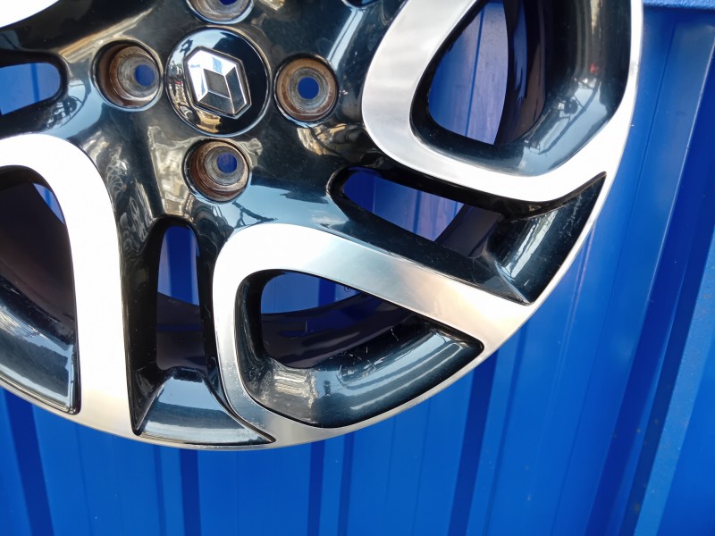 Recambio de llanta para renault captur referencia OEM IAM   