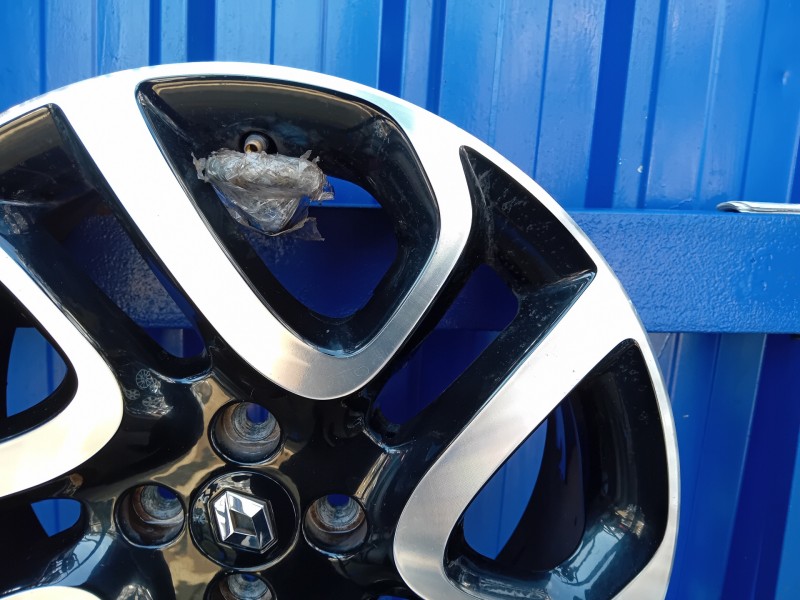 Recambio de llanta para renault captur referencia OEM IAM   