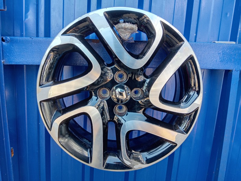 Recambio de llanta para renault captur referencia OEM IAM   