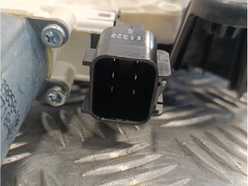 Recambio de elevalunas delantero derecho para land rover discovery sport referencia OEM IAM FK7223201AD C39790101 C26569105