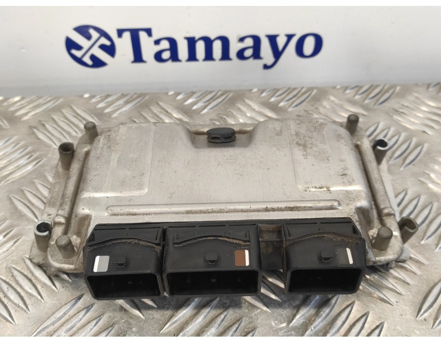 Recambio de centralita motor uce para citroën xsara picasso 1.6 referencia OEM IAM 0261207318 M74451 9648483480