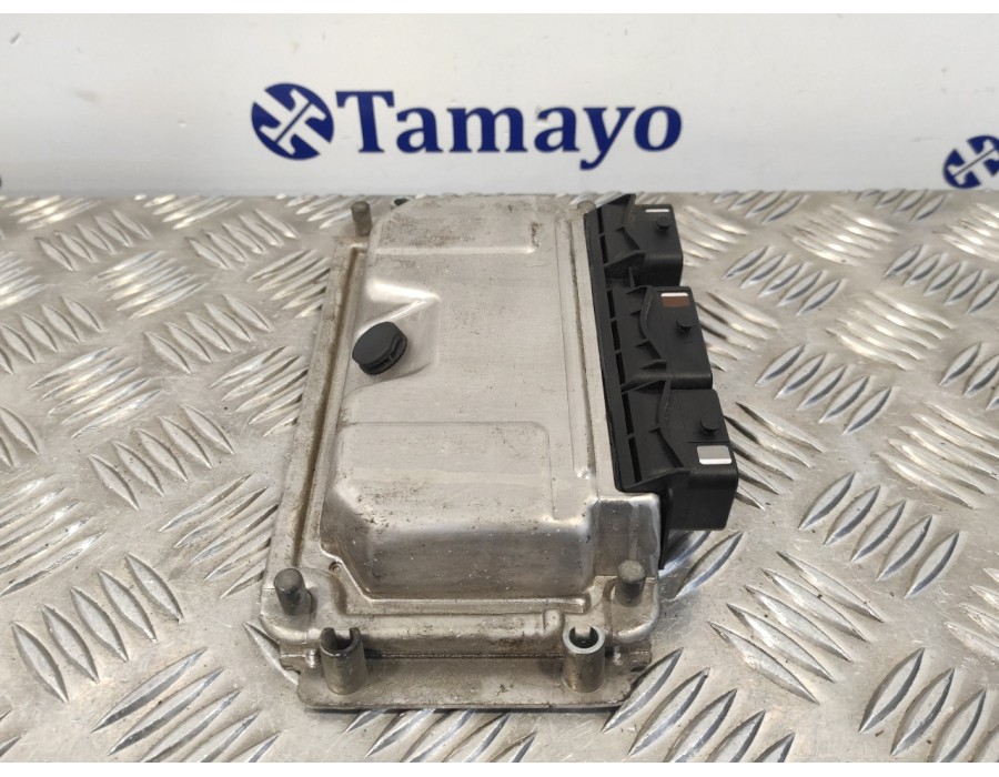 Recambio de centralita motor uce para citroën xsara picasso 1.6 referencia OEM IAM 0261207318 M74451 9648483480