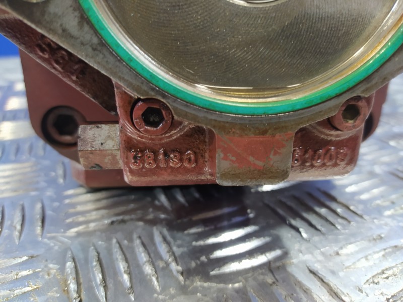 Recambio de bomba aceite para iveco ml120el20 gnc referencia OEM IAM HPR7502R2562  