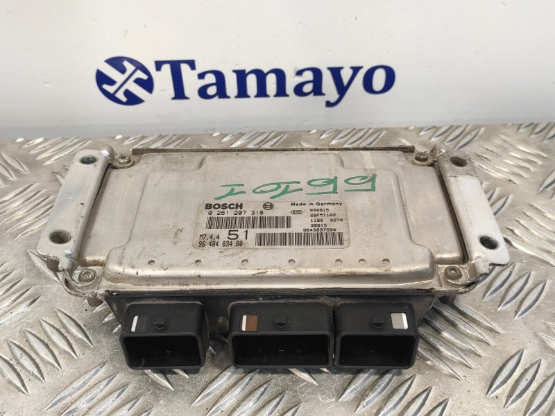 Recambio de centralita motor uce para citroën xsara picasso 1.6 referencia OEM IAM 0261207318 M74451 9648483480