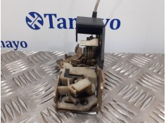Recambio de cerradura puerta delantera derecha para mercedes-benz 412d 2.9d referencia OEM IAM    2