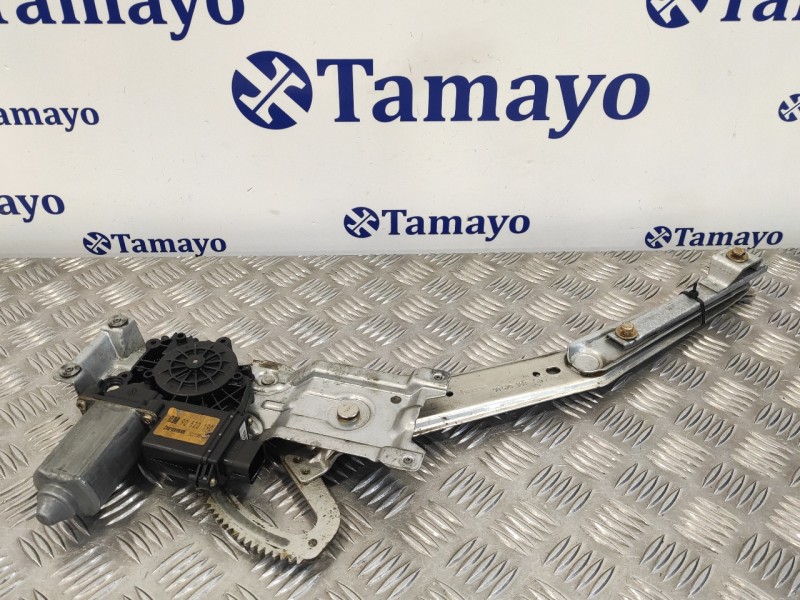 Recambio de elevalunas delantero derecho para opel corsa b referencia OEM IAM 90520190  