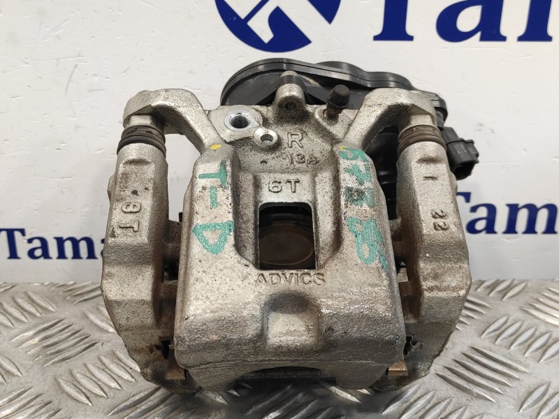 Recambio de pinza freno trasera derecha para toyota rav4 referencia OEM IAM 4631033010  