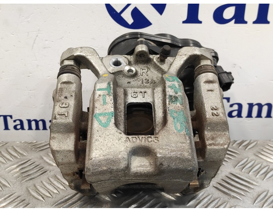 Recambio de pinza freno trasera derecha para toyota rav4 referencia OEM IAM 4631033010  