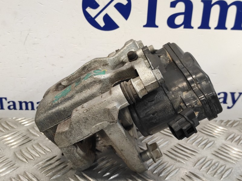 Recambio de pinza freno trasera derecha para toyota rav4 referencia OEM IAM 4631033010  