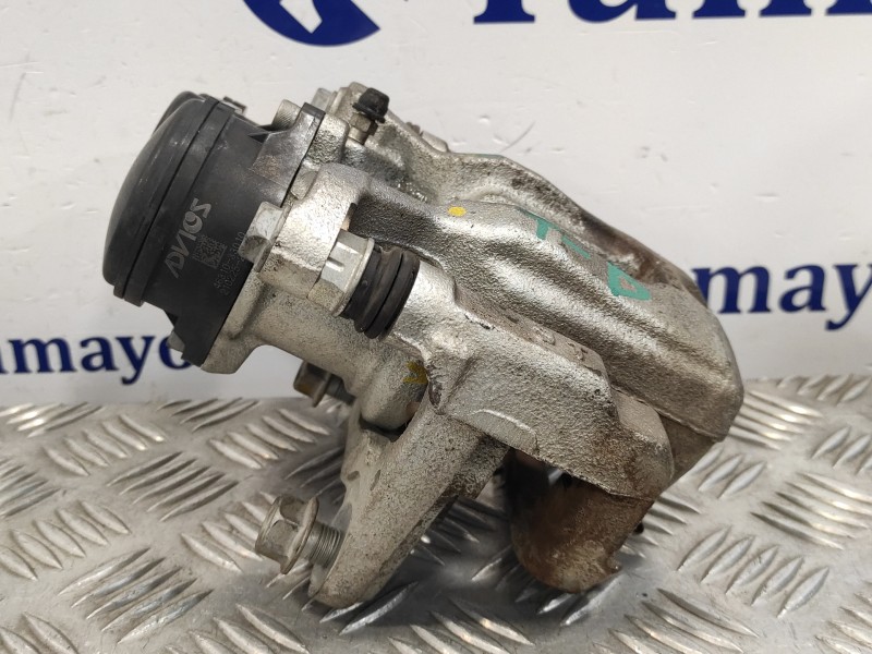 Recambio de pinza freno trasera derecha para toyota rav4 referencia OEM IAM 4631033010  