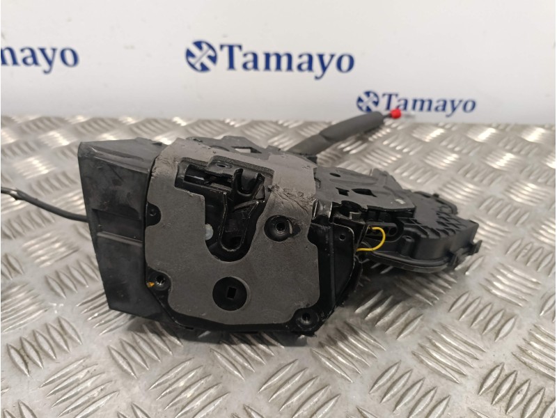 Recambio de cerradura puerta trasera izquierda para land rover discovery sport referencia OEM IAM FK7224995AE 938803106 C3561910