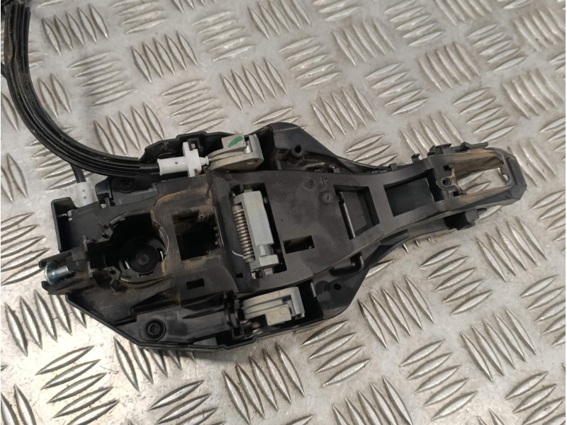 Recambio de cerradura puerta delantera izquierda para land rover discovery sport referencia OEM IAM FK72203A29AE 938827102 C3560