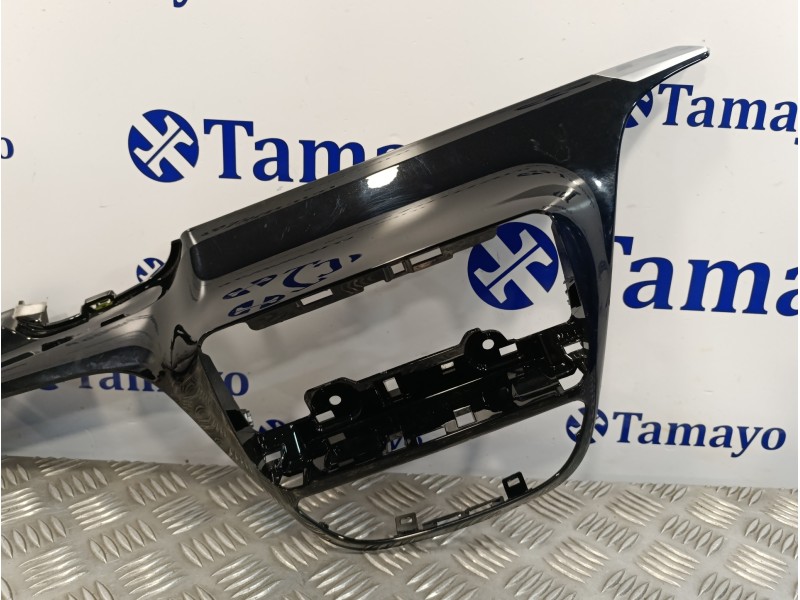 Recambio de moldura para peugeot 208 1.2 16v vti referencia OEM IAM 9673830077TR  