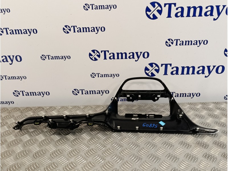 Recambio de moldura para peugeot 208 1.2 16v vti referencia OEM IAM 9673830077TR  