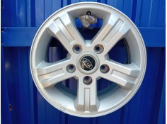 Recambio de llanta para kia sorento referencia OEM IAM 52910-3E581  
