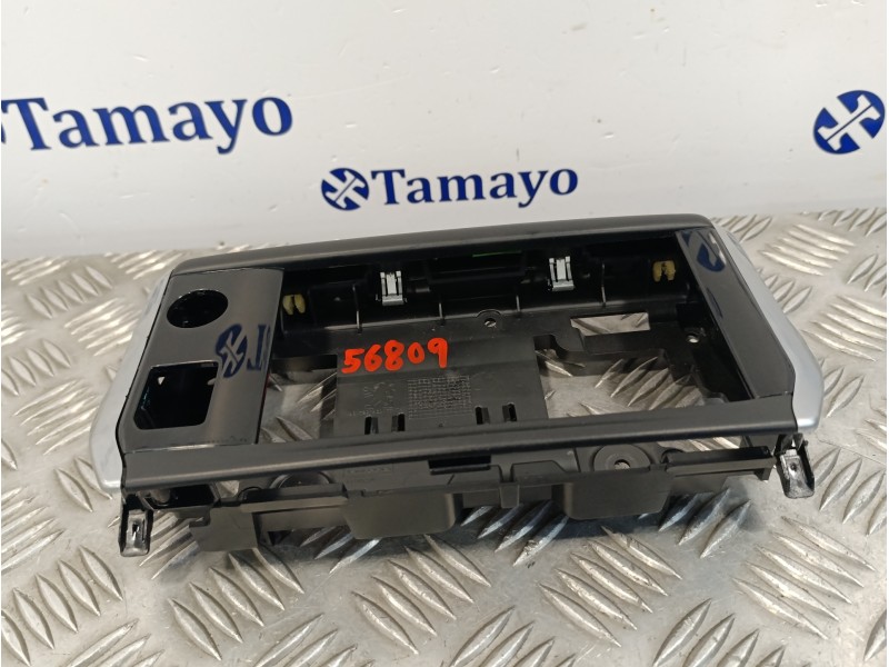 Recambio de embellecedor salpicadero para peugeot 208 1.2 16v vti referencia OEM IAM 9673861377 1174523X 9672846077TR