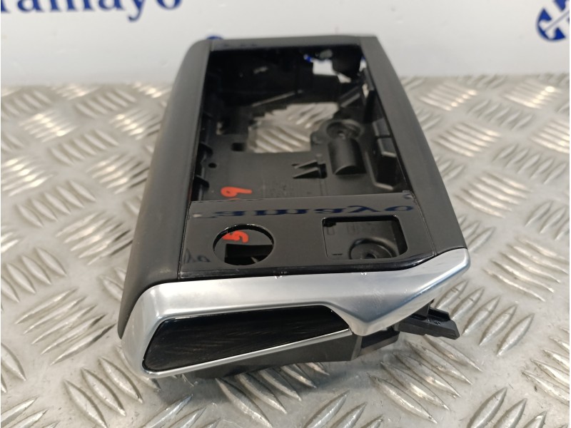 Recambio de embellecedor salpicadero para peugeot 208 1.2 16v vti referencia OEM IAM 9673861377 1174523X 9672846077TR