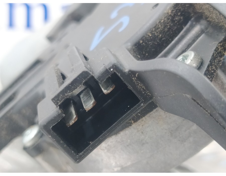 Recambio de motor limpia trasero para opel astra h caravan 1.9 cdti referencia OEM IAM 0390201591  13105981