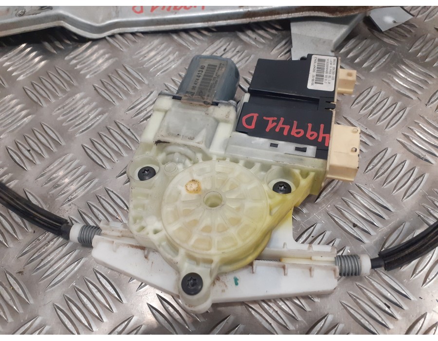 Recambio de elevalunas delantero derecho para citroën c4 berlina 1.6 16v hdi referencia OEM IAM 9647441380  996388103