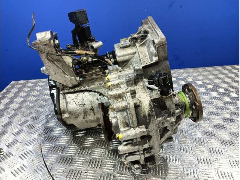 Recambio de caja cambios para audi a3 (8l) referencia OEM IAM CZM  