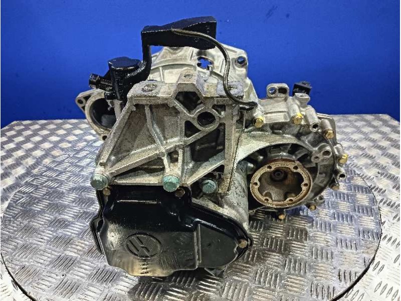 Recambio de caja cambios para audi a3 (8l) referencia OEM IAM CZM  