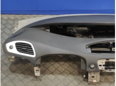 Recambio de salpicadero para renault scenic iii referencia OEM IAM    2