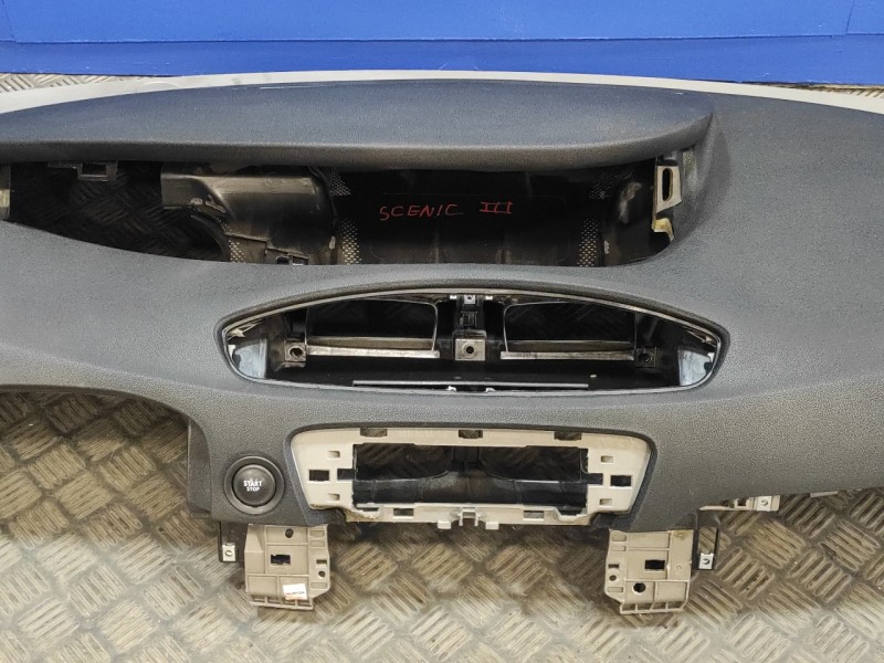 Recambio de salpicadero para renault scenic iii referencia OEM IAM   