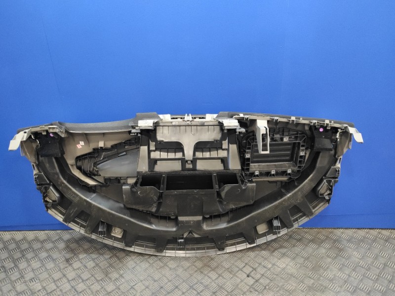 Recambio de salpicadero para renault scenic iii referencia OEM IAM   