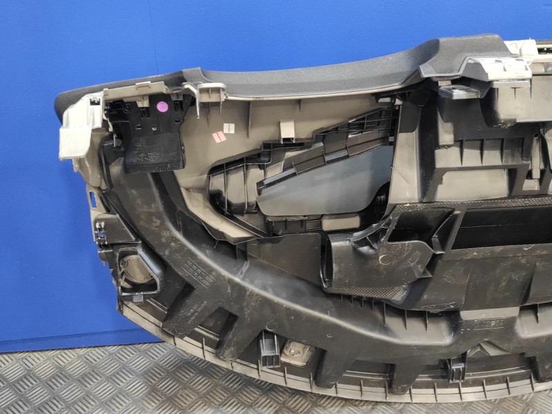 Recambio de salpicadero para renault scenic iii referencia OEM IAM   