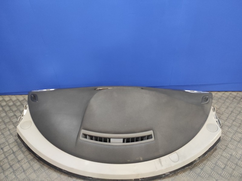 Recambio de salpicadero para renault scenic iii referencia OEM IAM   