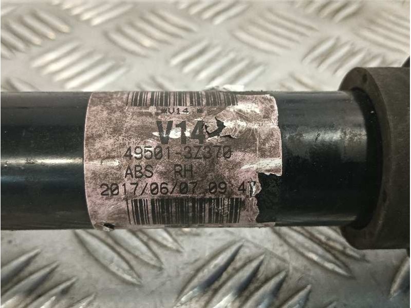 Recambio de transmision delantera derecha para hyundai i40 referencia OEM IAM 495013Z370  