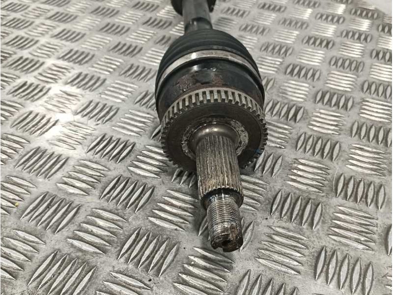 Recambio de transmision delantera derecha para hyundai i40 referencia OEM IAM 495013Z370  