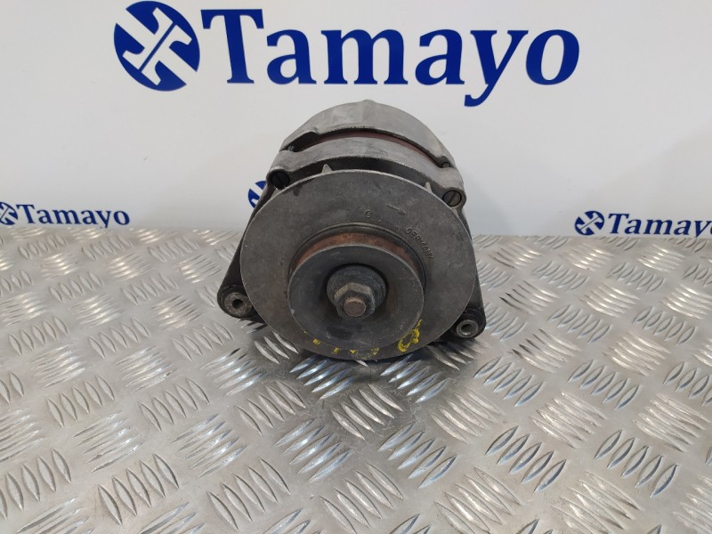 Recambio de alternador para bmw serie 5 (e28) 2.8 referencia OEM IAM 0120468004  