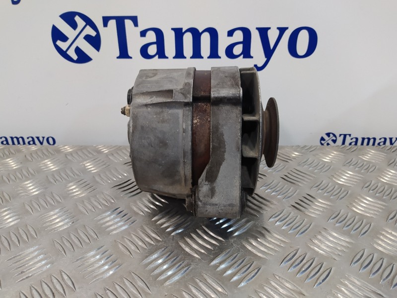 Recambio de alternador para bmw serie 5 (e28) 2.8 referencia OEM IAM 0120468004  