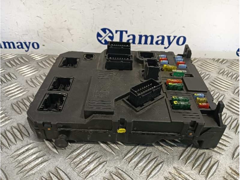 Recambio de caja reles / fusibles para citroën ds3 referencia OEM IAM 9653667380  S118085200