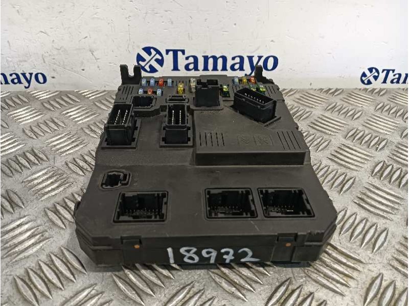 Recambio de caja reles / fusibles para citroën ds3 referencia OEM IAM 9653667380  S118085200