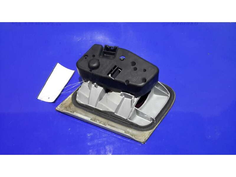 Recambio de piloto trasero derecho para bmw serie 3 berlina (e46) 2.0 16v referencia OEM IAM 6907938  