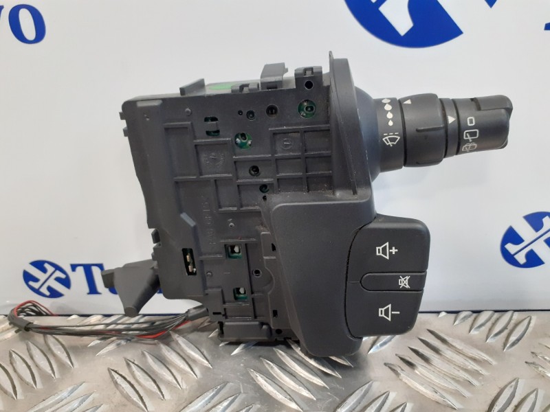 Recambio de mando limpia para renault scenic ii referencia OEM IAM 8200127728  