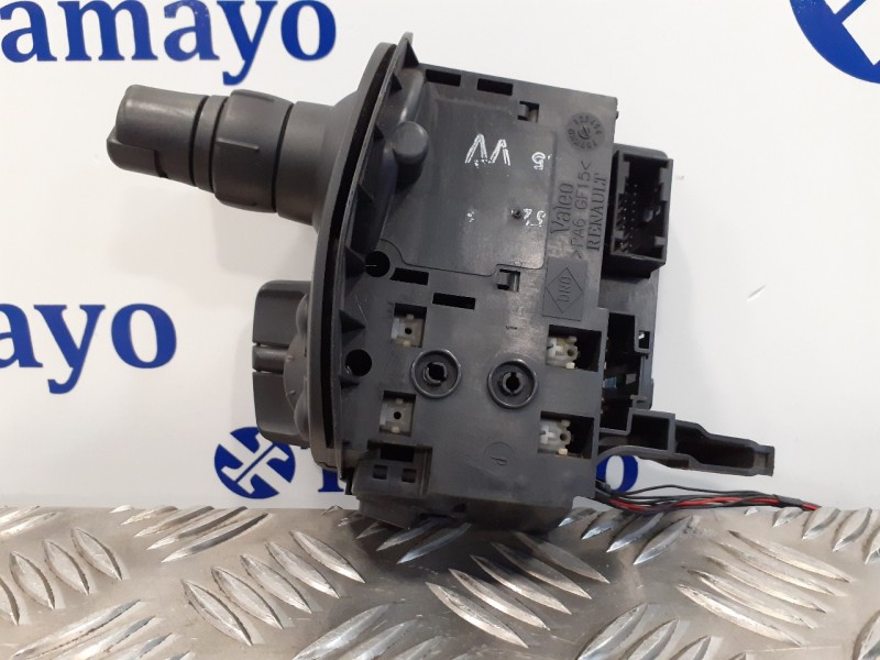 Recambio de mando limpia para renault scenic ii referencia OEM IAM 8200127728  