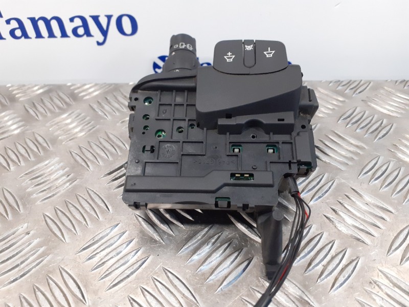 Recambio de mando limpia para renault scenic ii referencia OEM IAM 8200127728  