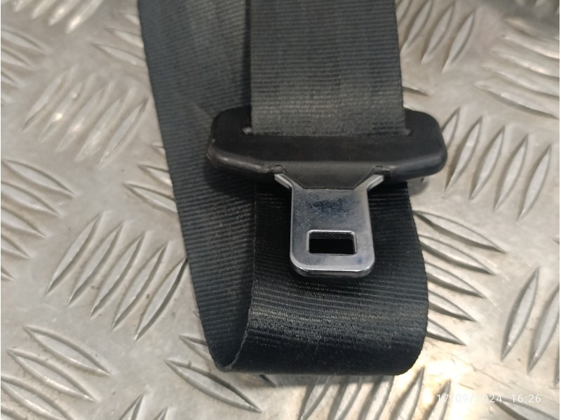 Recambio de cinturon seguridad trasero derecho para ford focus lim. black&red referencia OEM IAM 34074772D  