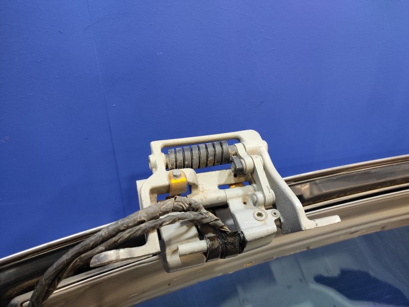Recambio de porton trasero para bmw serie 5 touring (e61) 2.0 16v cat referencia OEM IAM   